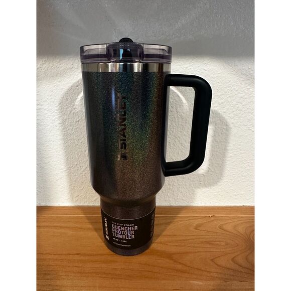 Stanley The Midnight Glitz Quencher ProTour Flip Straw Tumbler NIB - Picture 1 of 5